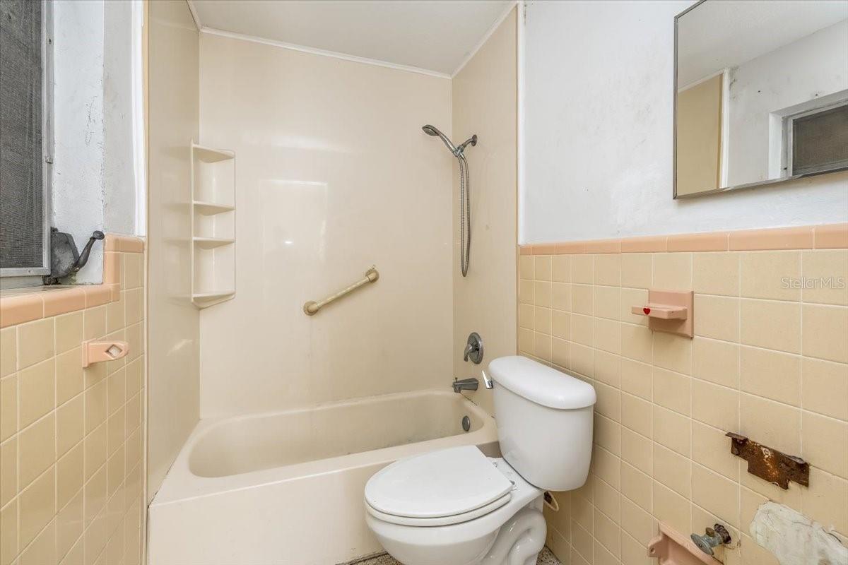 PALM GROVE - Residential