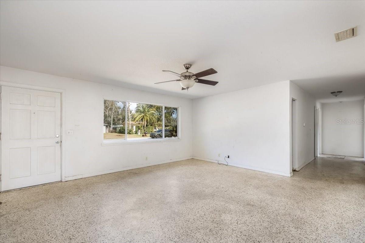 PALM GROVE - Residential