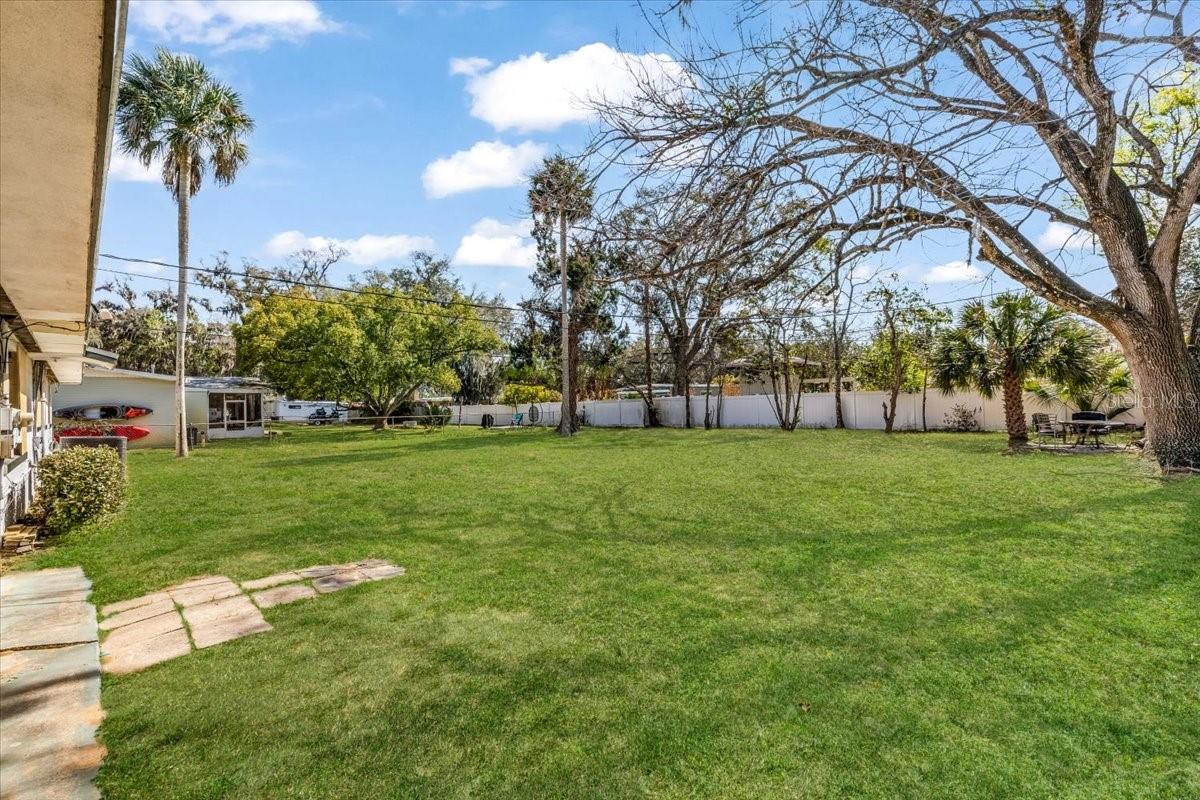 PALM GROVE - Residential