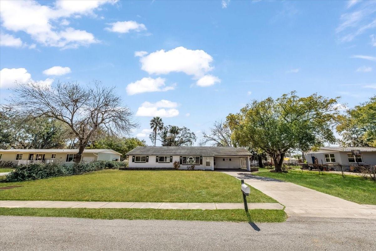 PALM GROVE - Residential