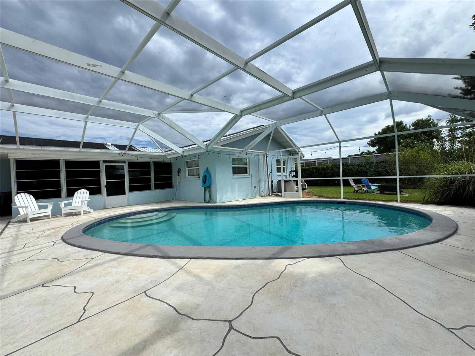 VILLAGE GREEN OF BRADENTON UN B - Residential Lease