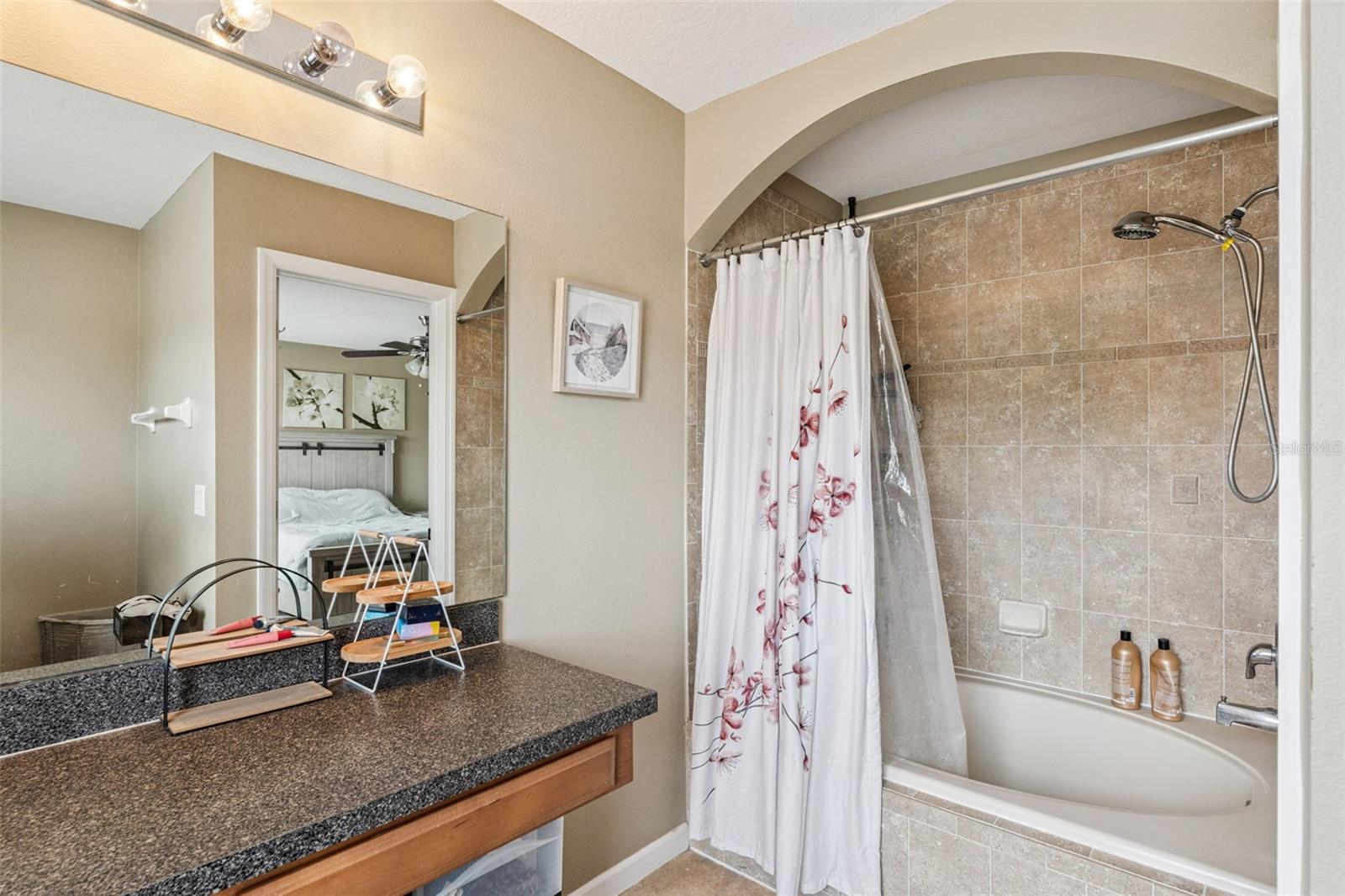 TIMBER POINTE PH 02 - Residential