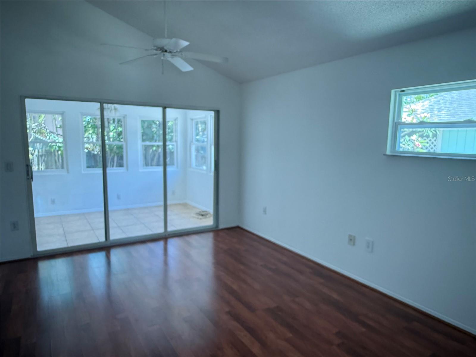 BAY POINT CORR OF - Residential