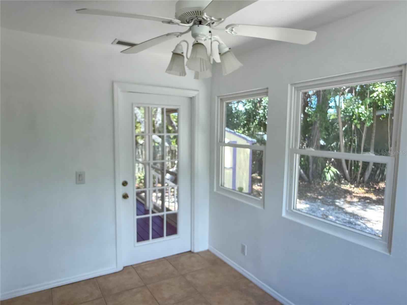 BAY POINT CORR OF - Residential