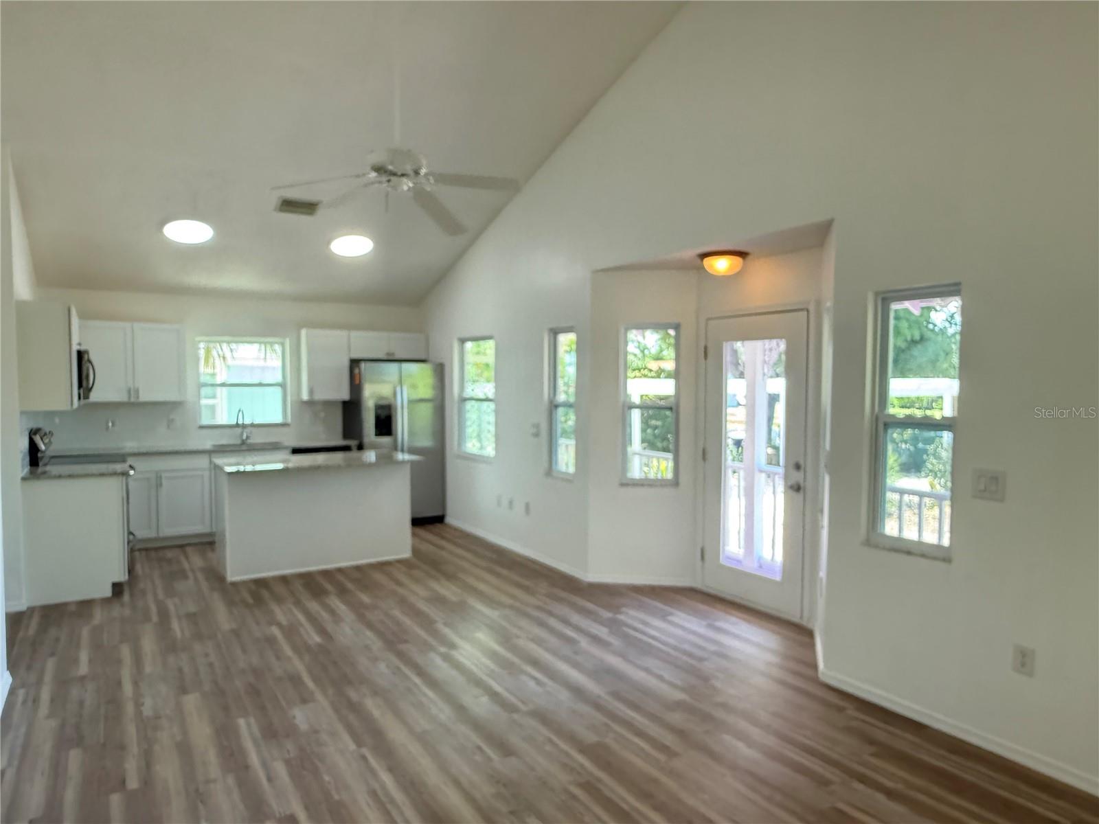 BAY POINT CORR OF - Residential