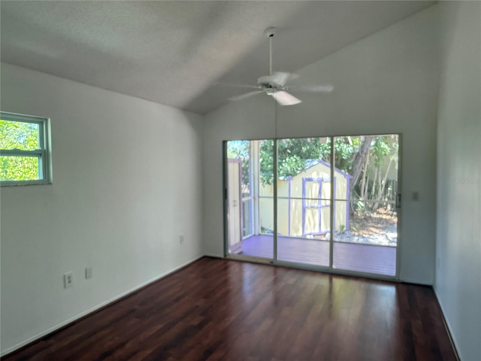 BAY POINT CORR OF - Residential