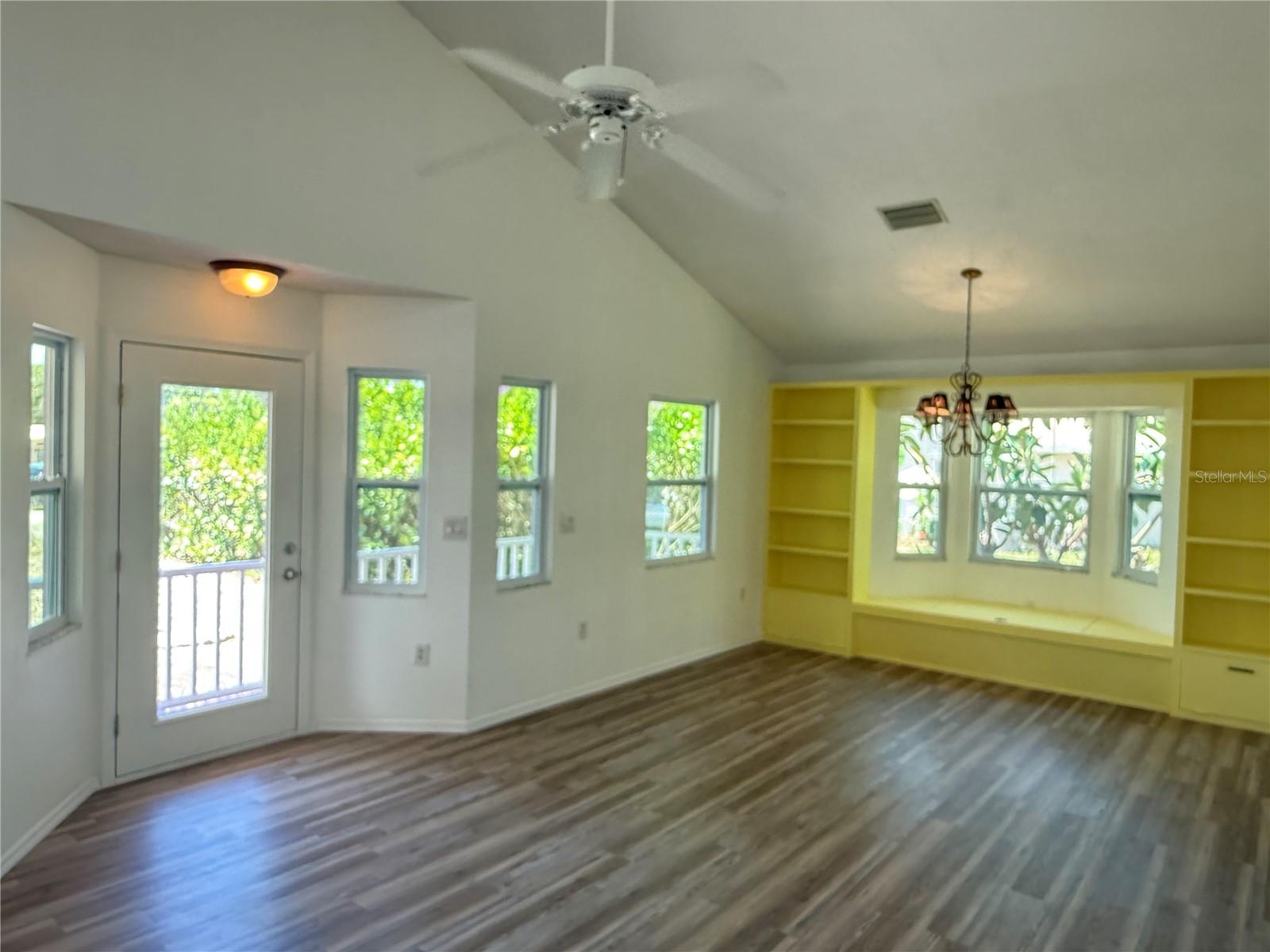 BAY POINT CORR OF - Residential
