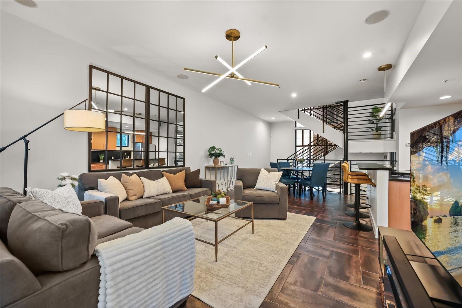 356 S OSCEOLA AVENUE 19