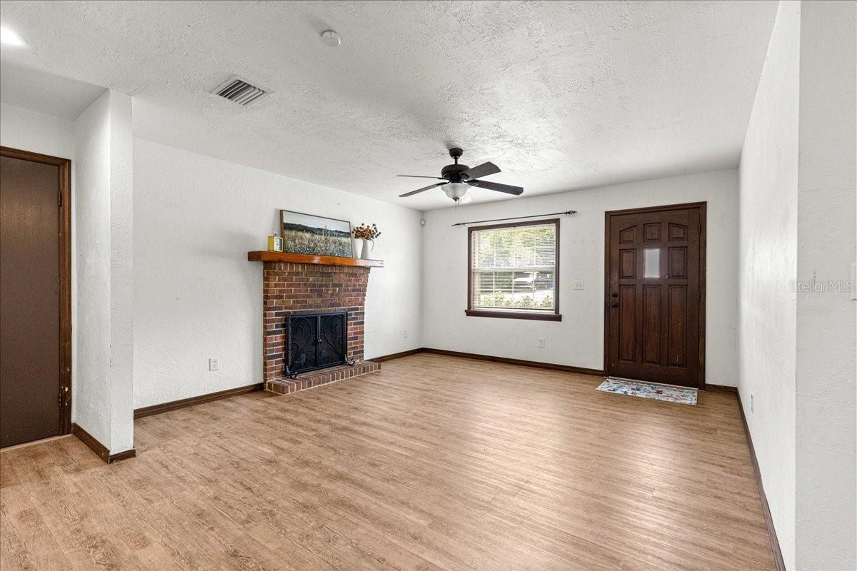 5741 NE 4TH PLACE