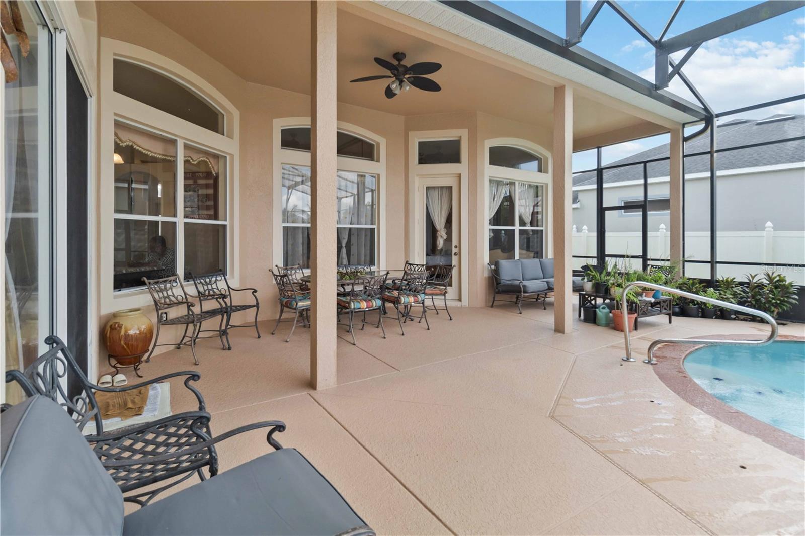 LIVE OAK RESERVE UNIT FOUR - Residential