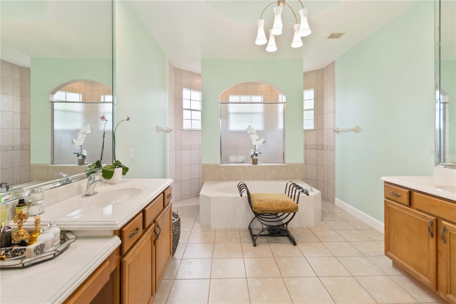 LIVE OAK RESERVE UNIT FOUR - Residential