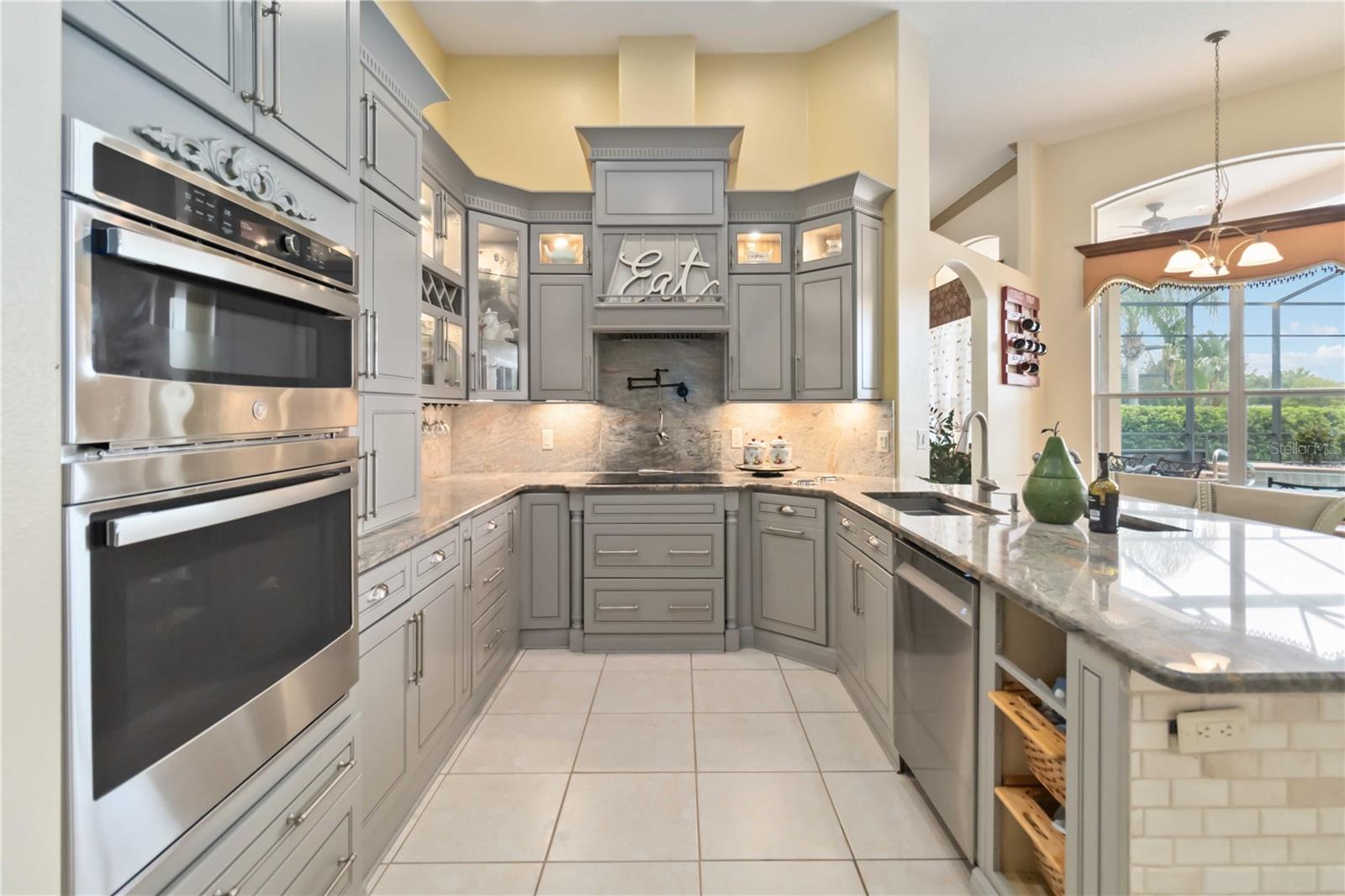 LIVE OAK RESERVE UNIT FOUR - Residential