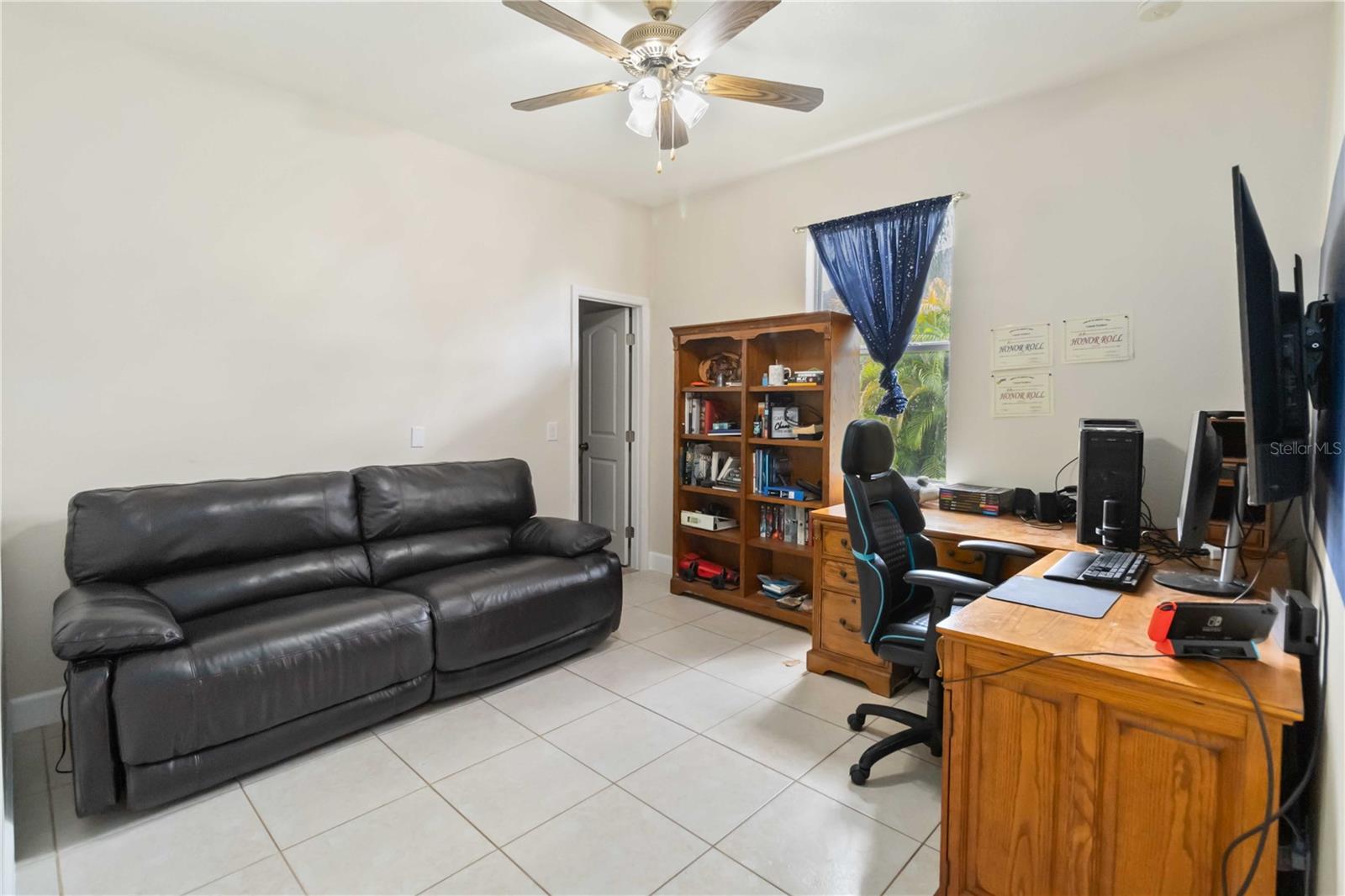 LIVE OAK RESERVE UNIT FOUR - Residential