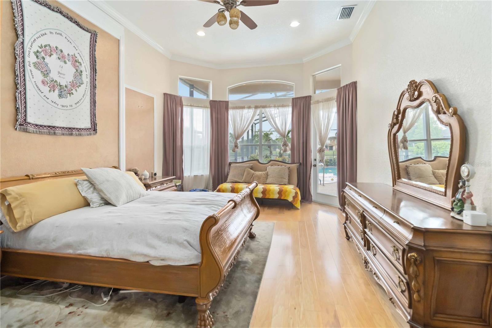 LIVE OAK RESERVE UNIT FOUR - Residential