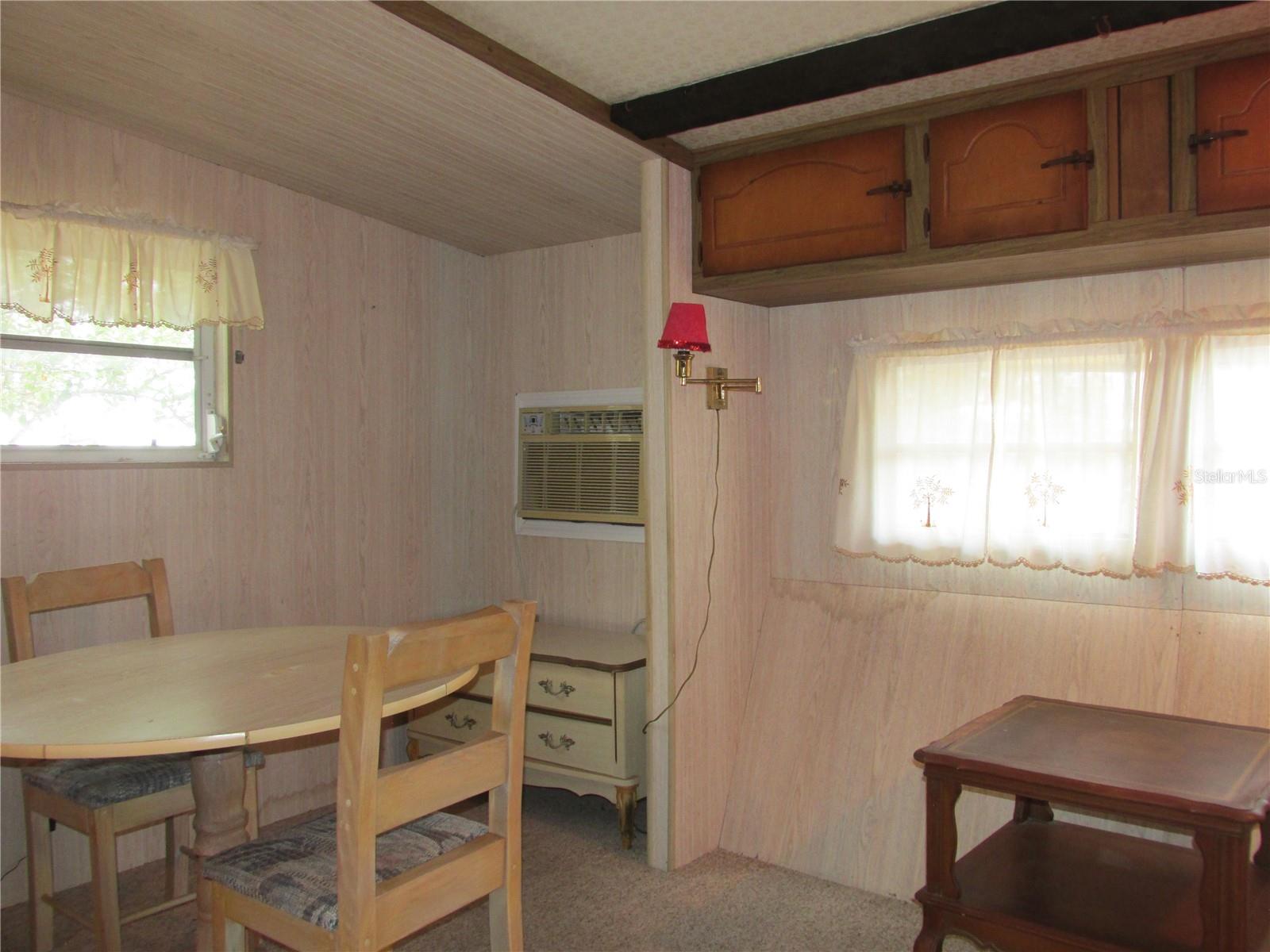 SADDLEBAG LAKE - Residential