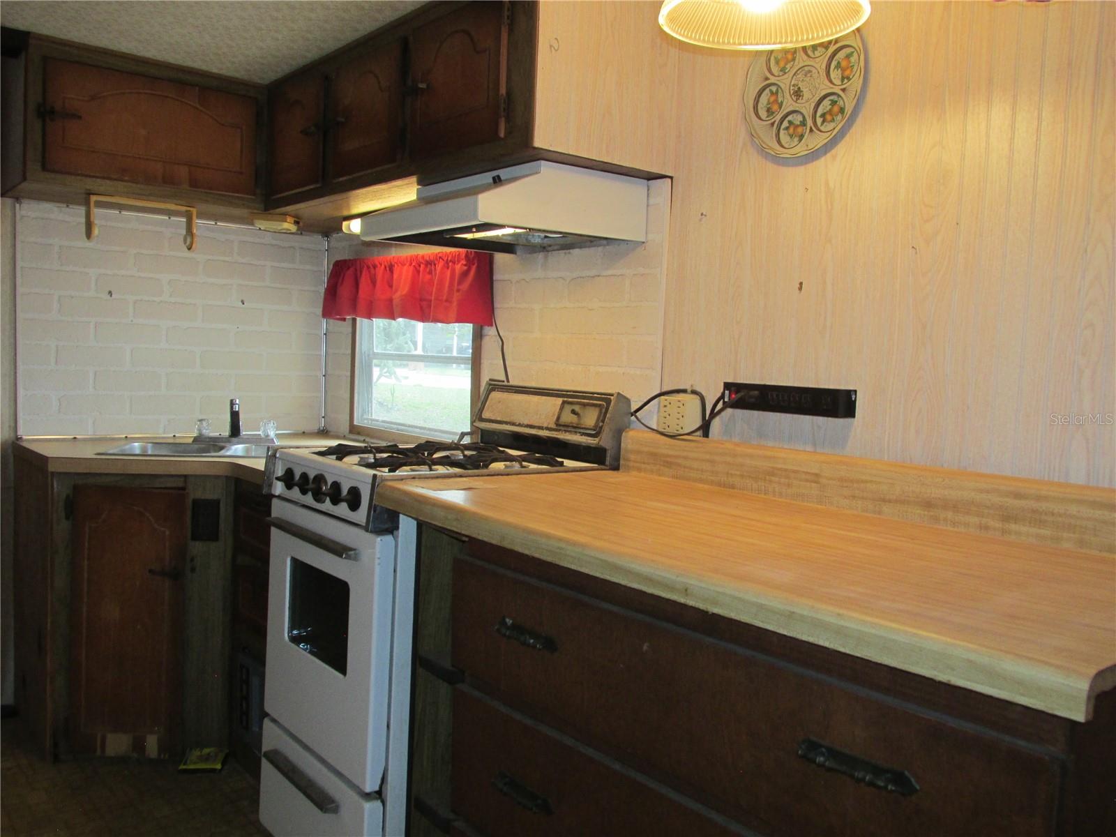 SADDLEBAG LAKE - Residential