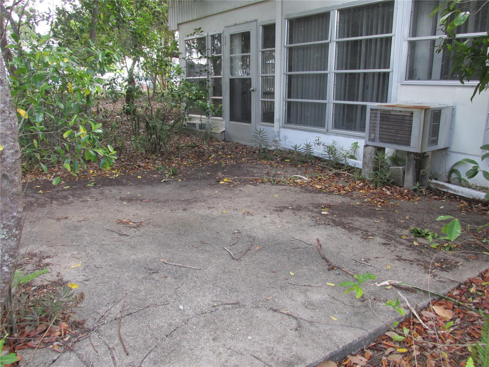 SADDLEBAG LAKE - Residential