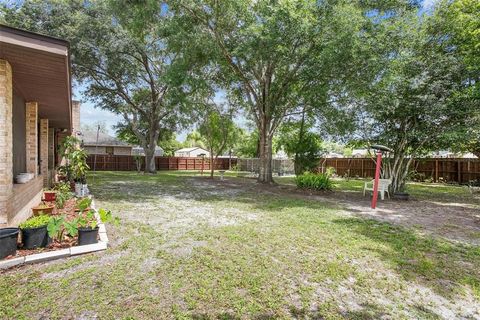 A home in DEBARY