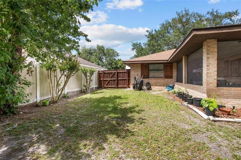 A home in DEBARY