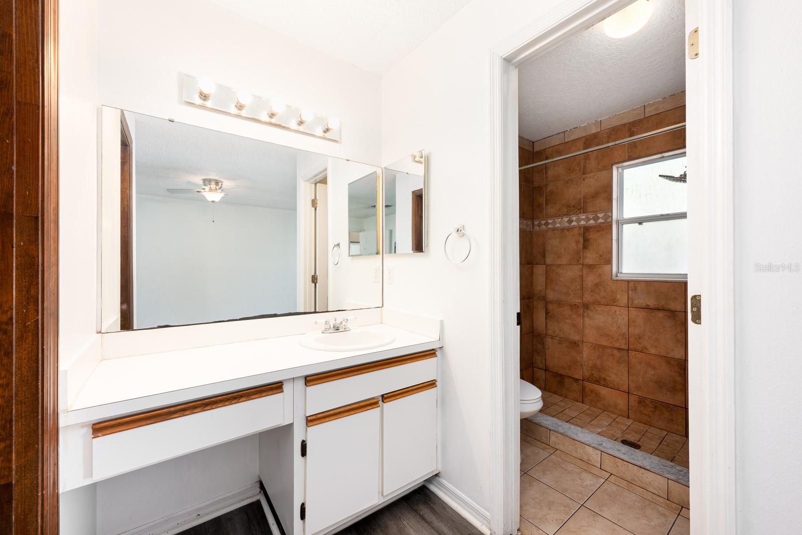 SUTTON RIDGE PH 01 - Residential