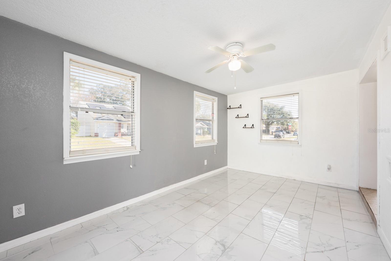 SUTTON RIDGE PH 01 - Residential