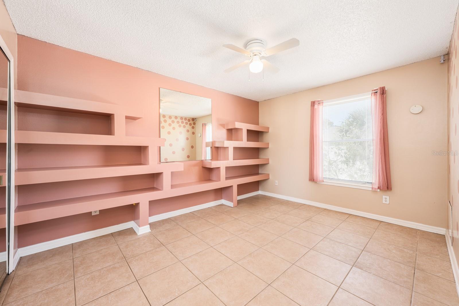 SUTTON RIDGE PH 01 - Residential