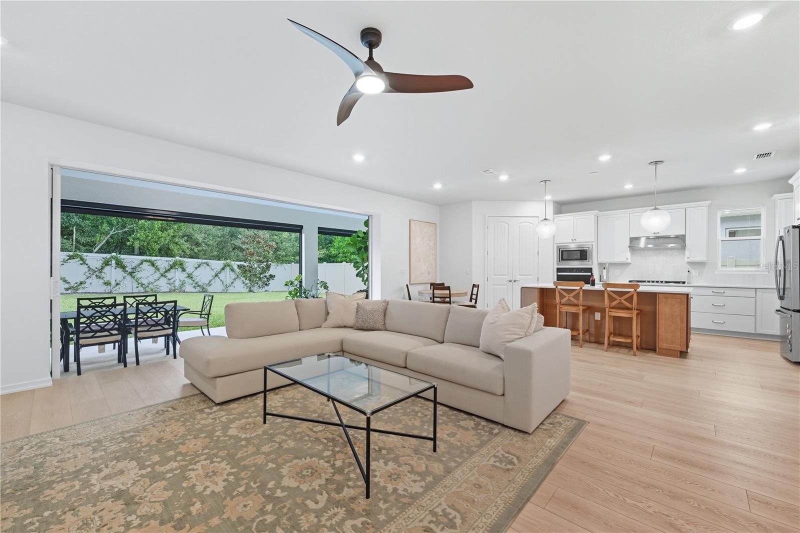 WINDING MDWS - Residential