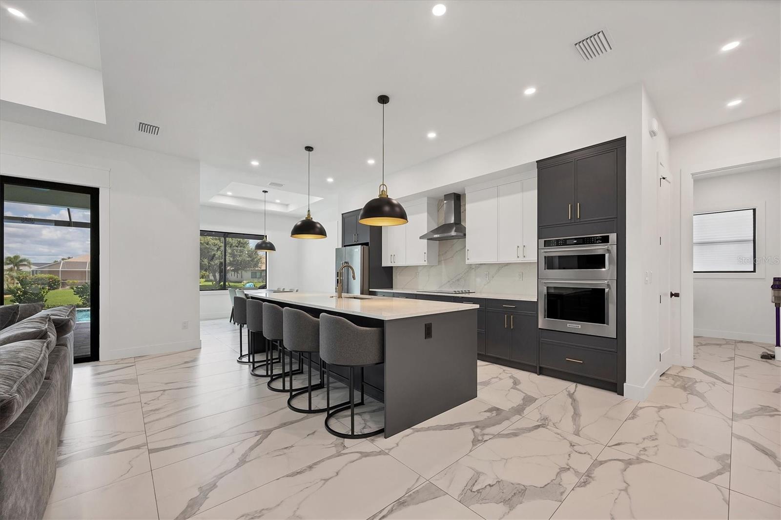 ROTONDA WEST WHITE MARSH - Residential