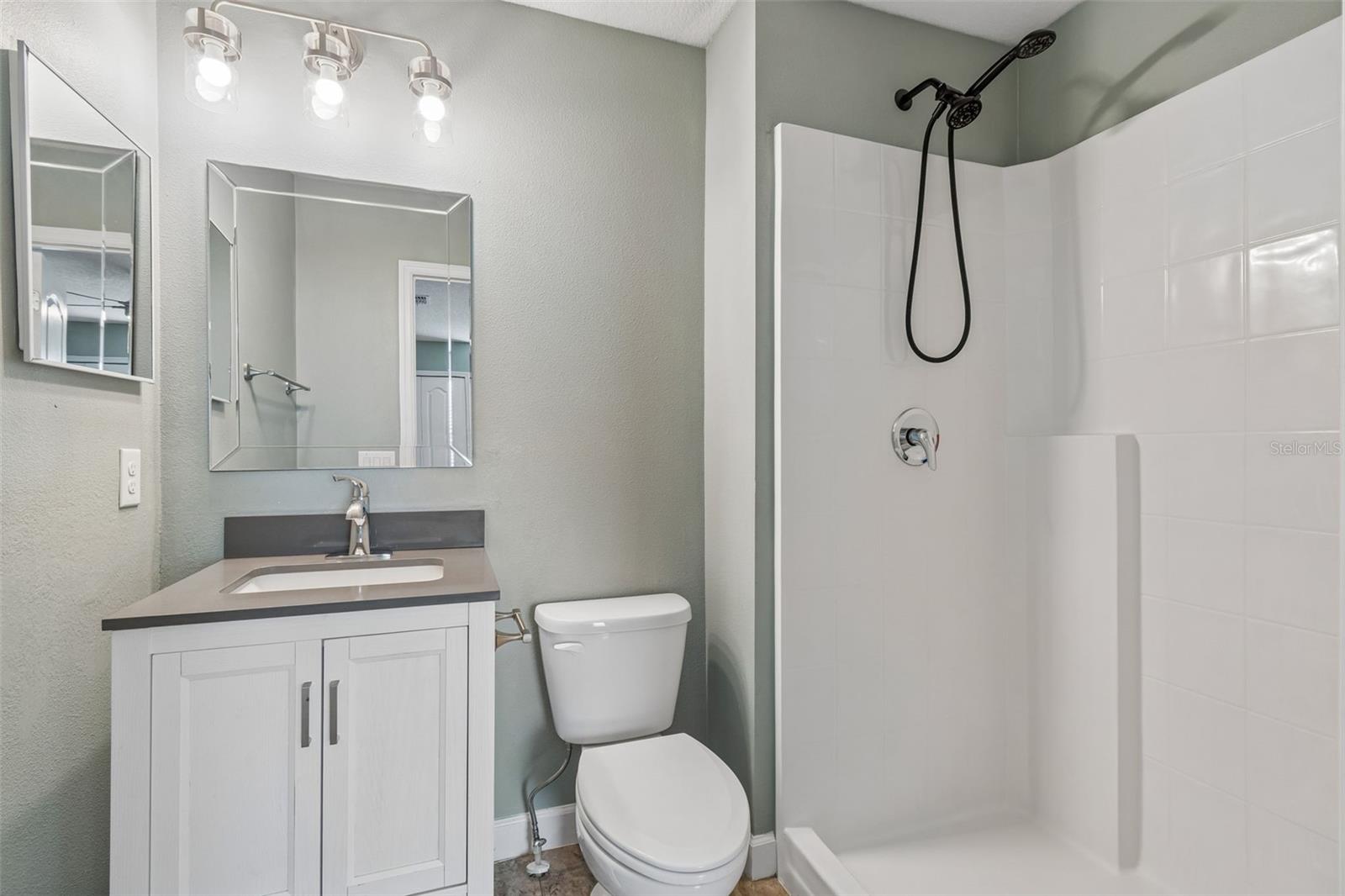 ROYAL HIGHLANDS - Residential