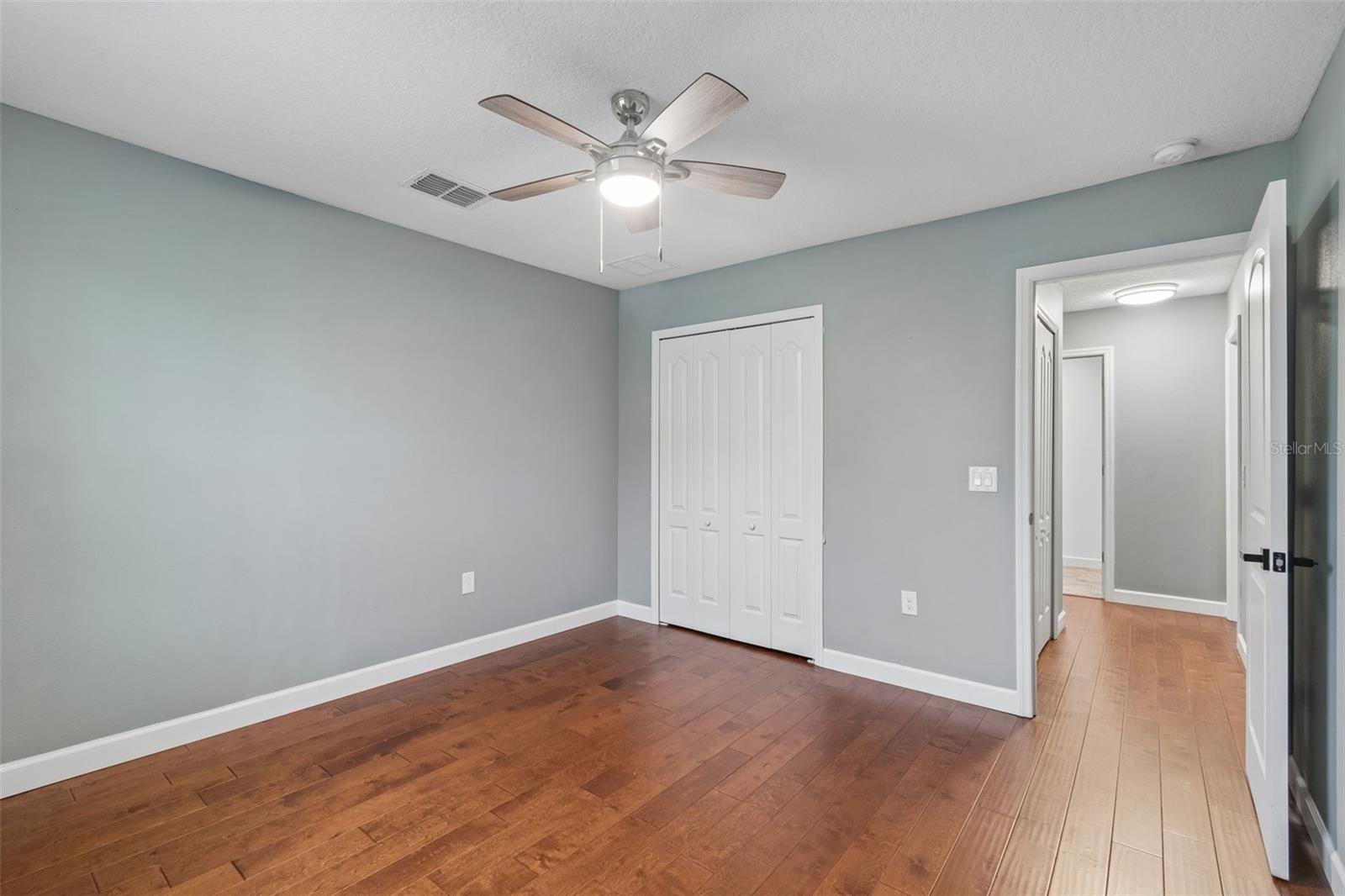 ROYAL HIGHLANDS - Residential