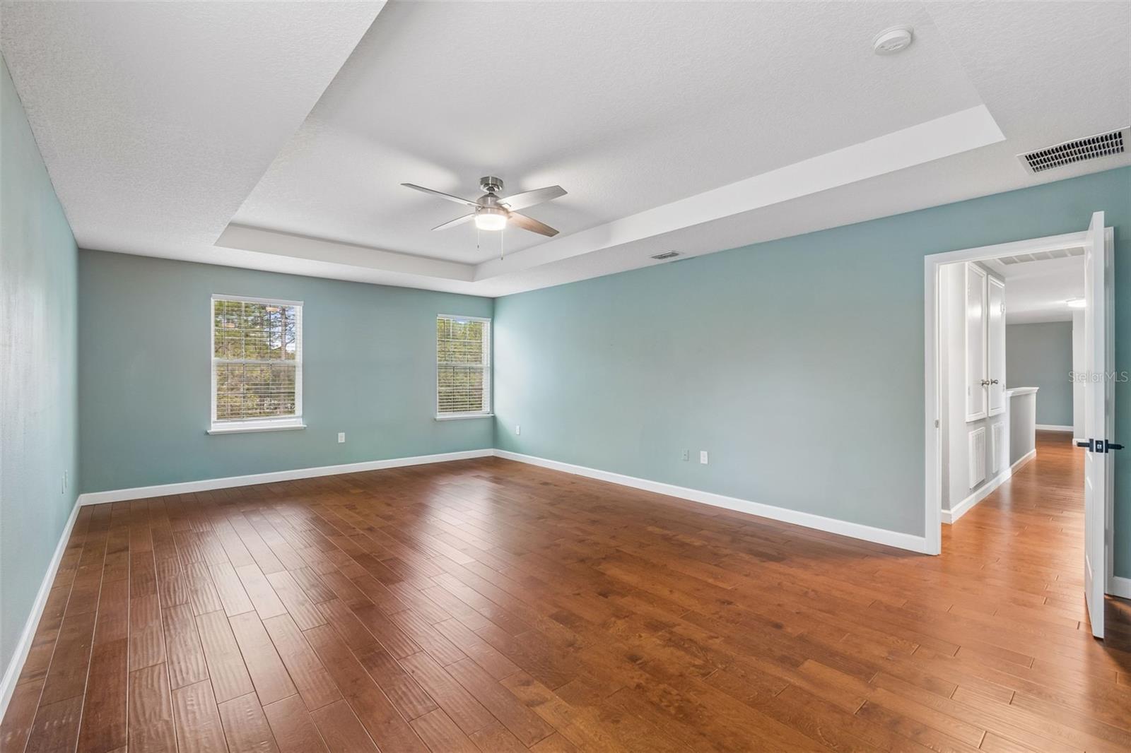 ROYAL HIGHLANDS - Residential