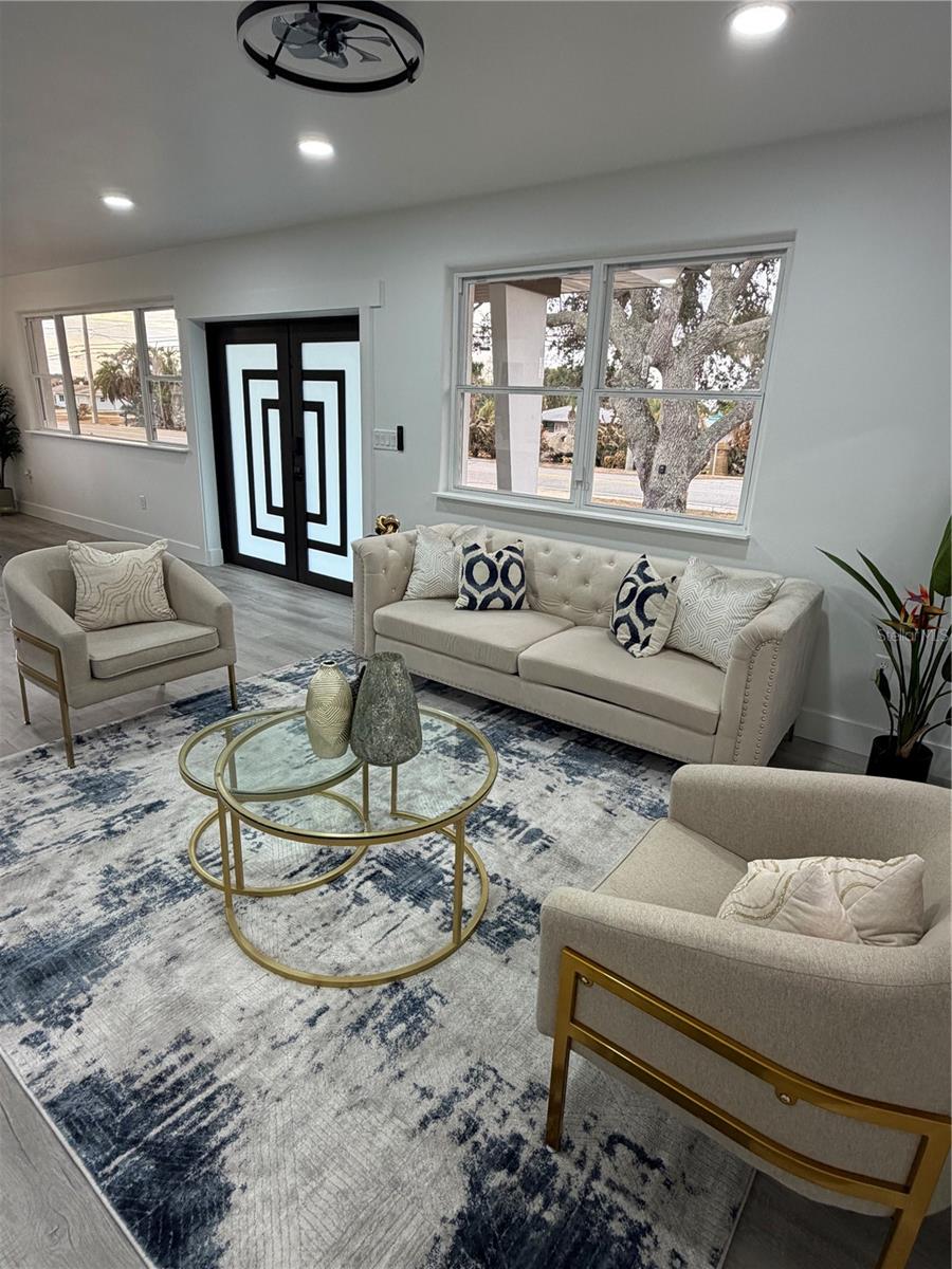 2061 S PENINSULA DRIVE