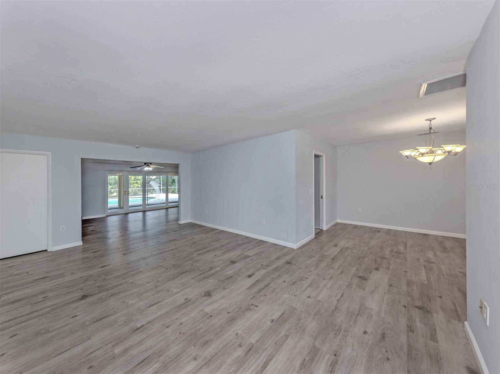 1720 SANDY COURT