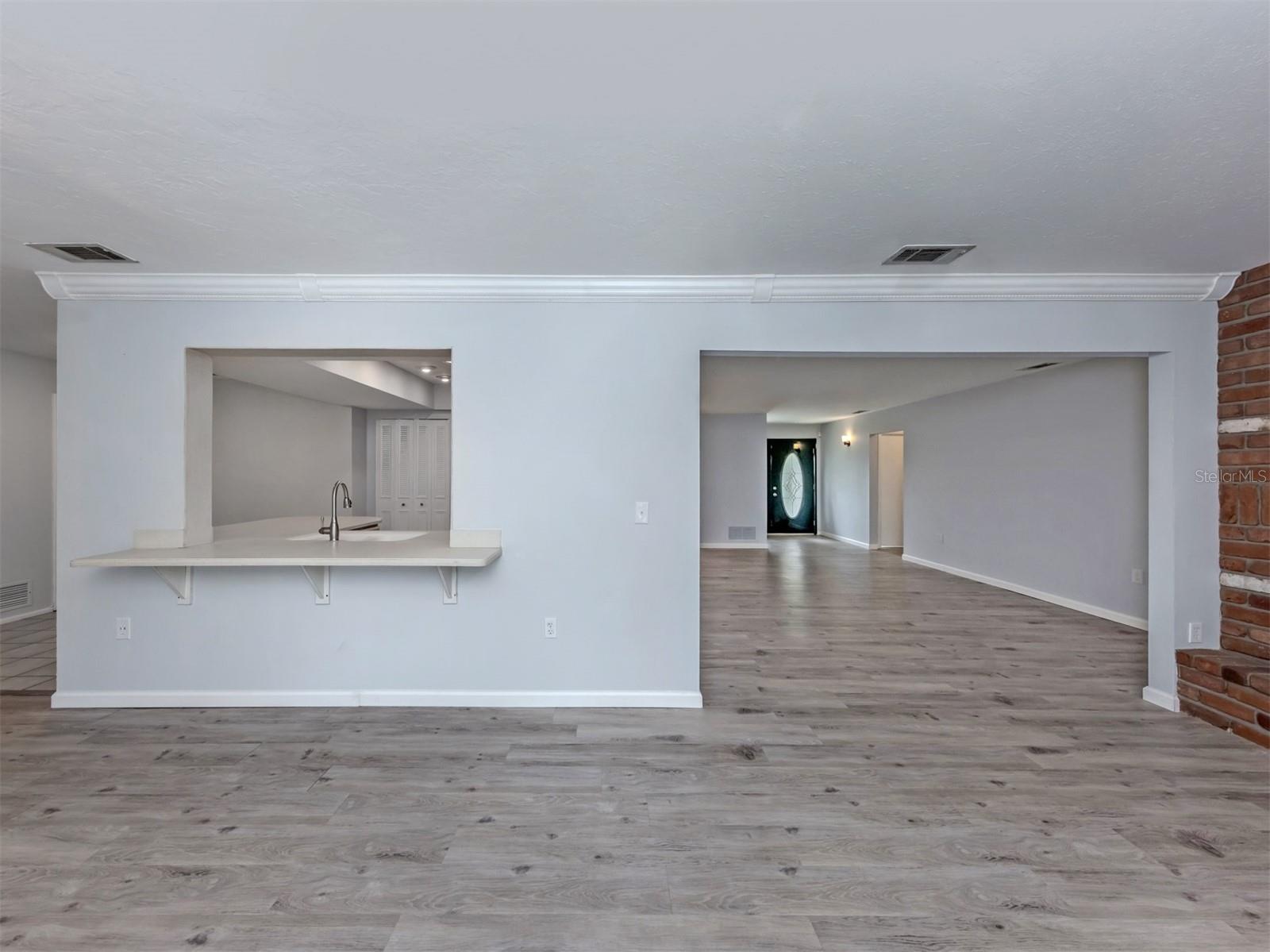 1720 SANDY COURT