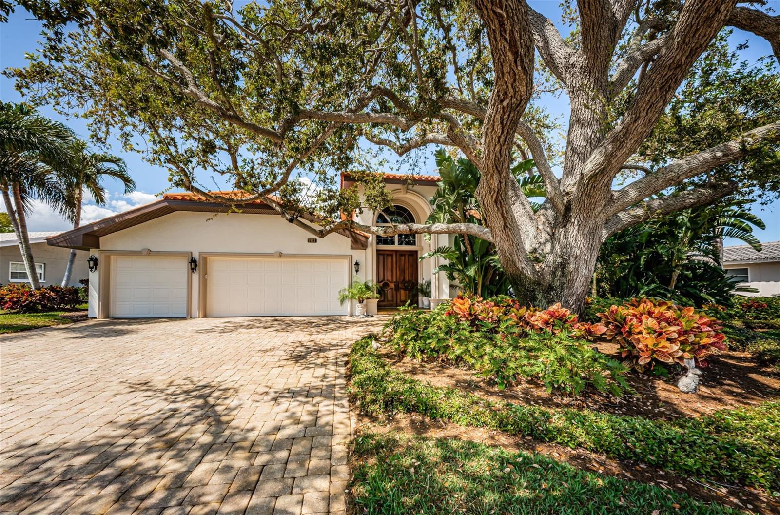 VENETIAN ISLES - Residential