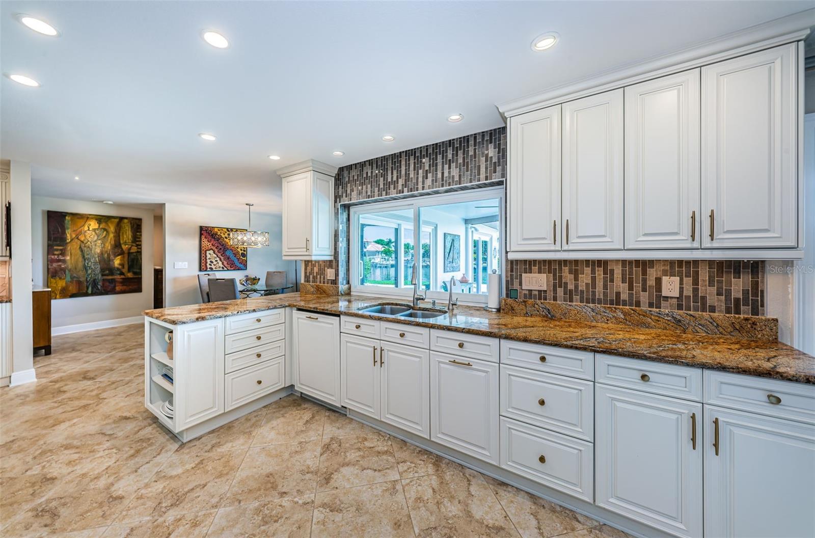 VENETIAN ISLES - Residential