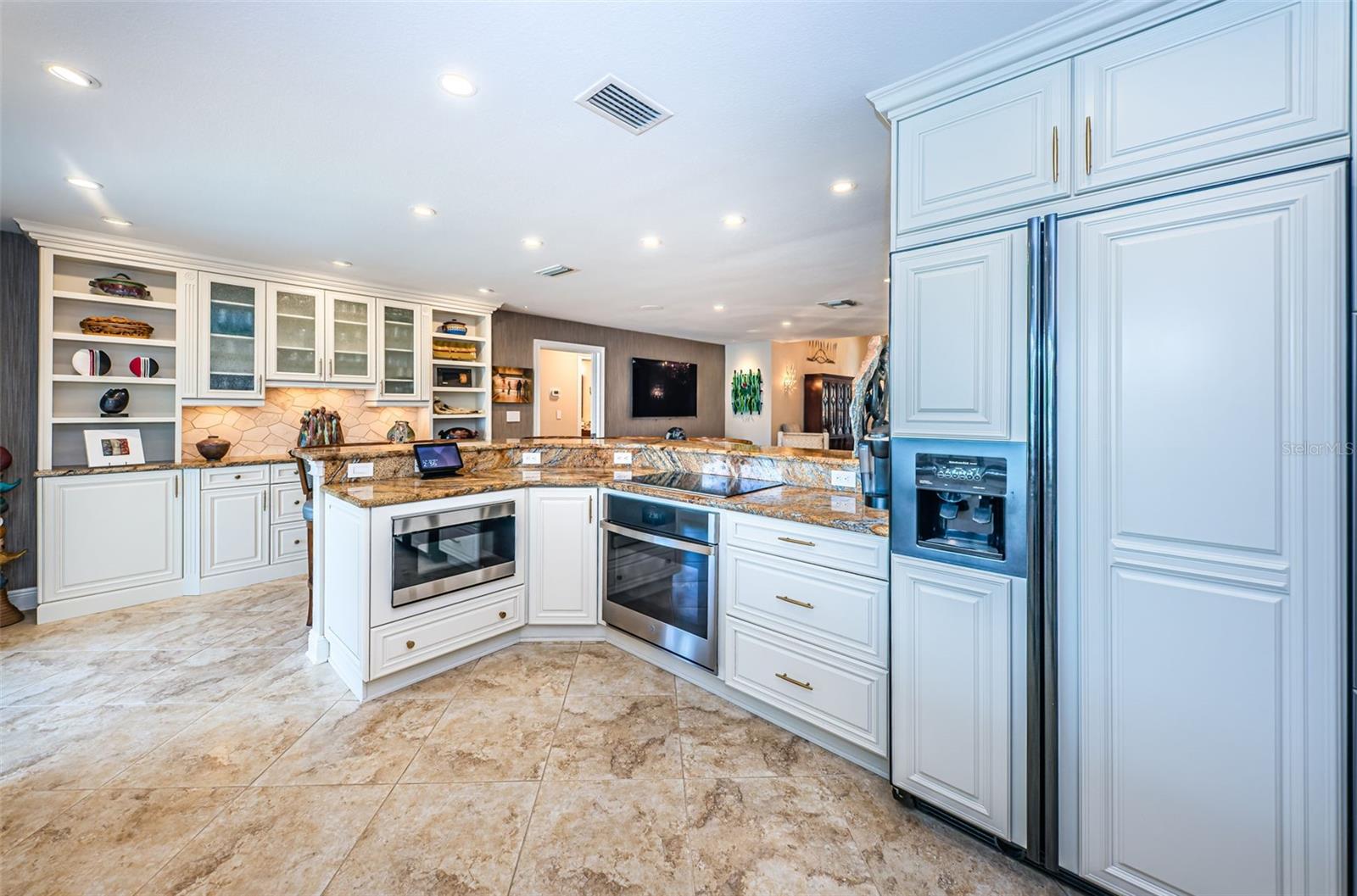 VENETIAN ISLES - Residential