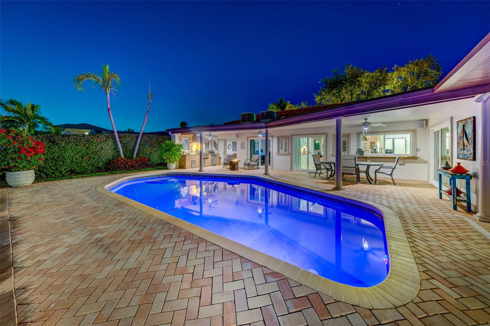 VENETIAN ISLES - Residential