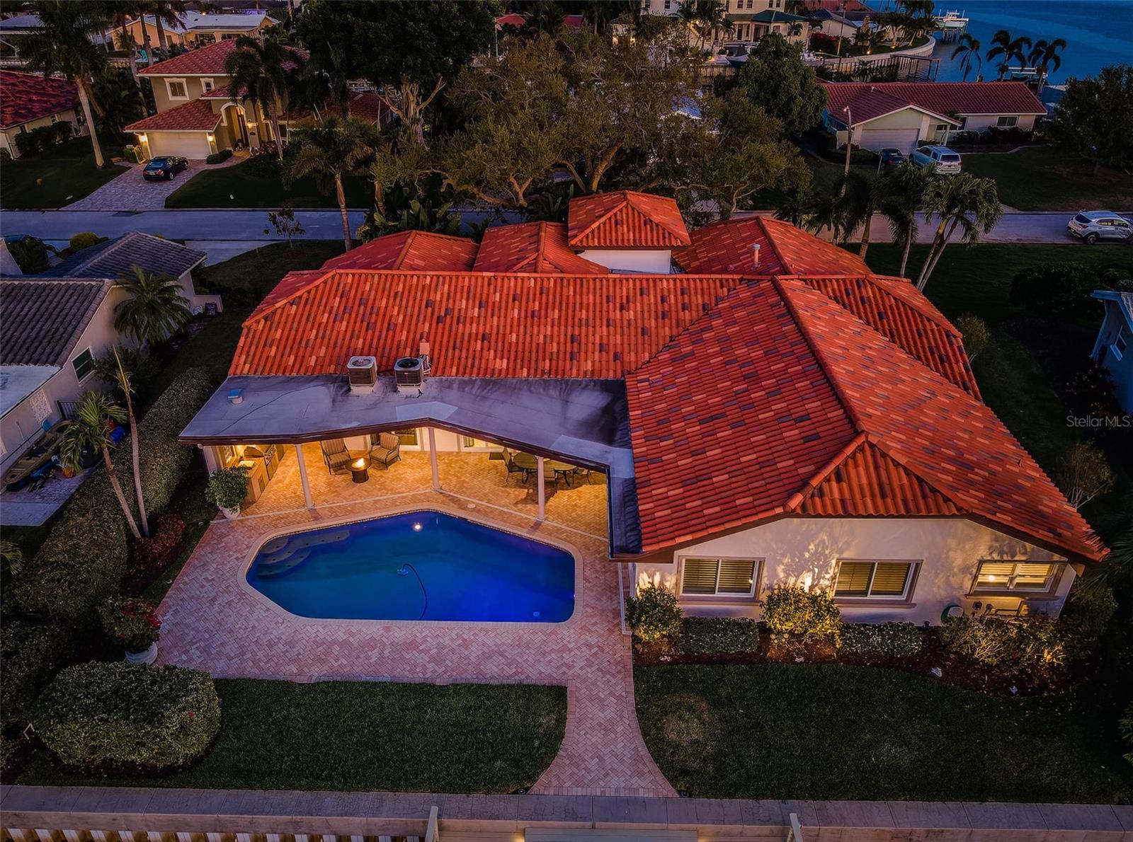 VENETIAN ISLES - Residential