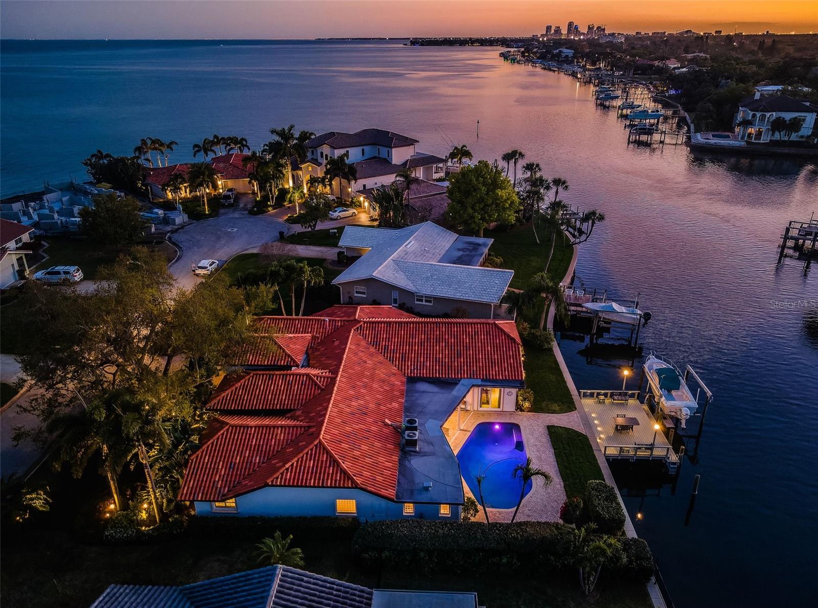 VENETIAN ISLES - Residential