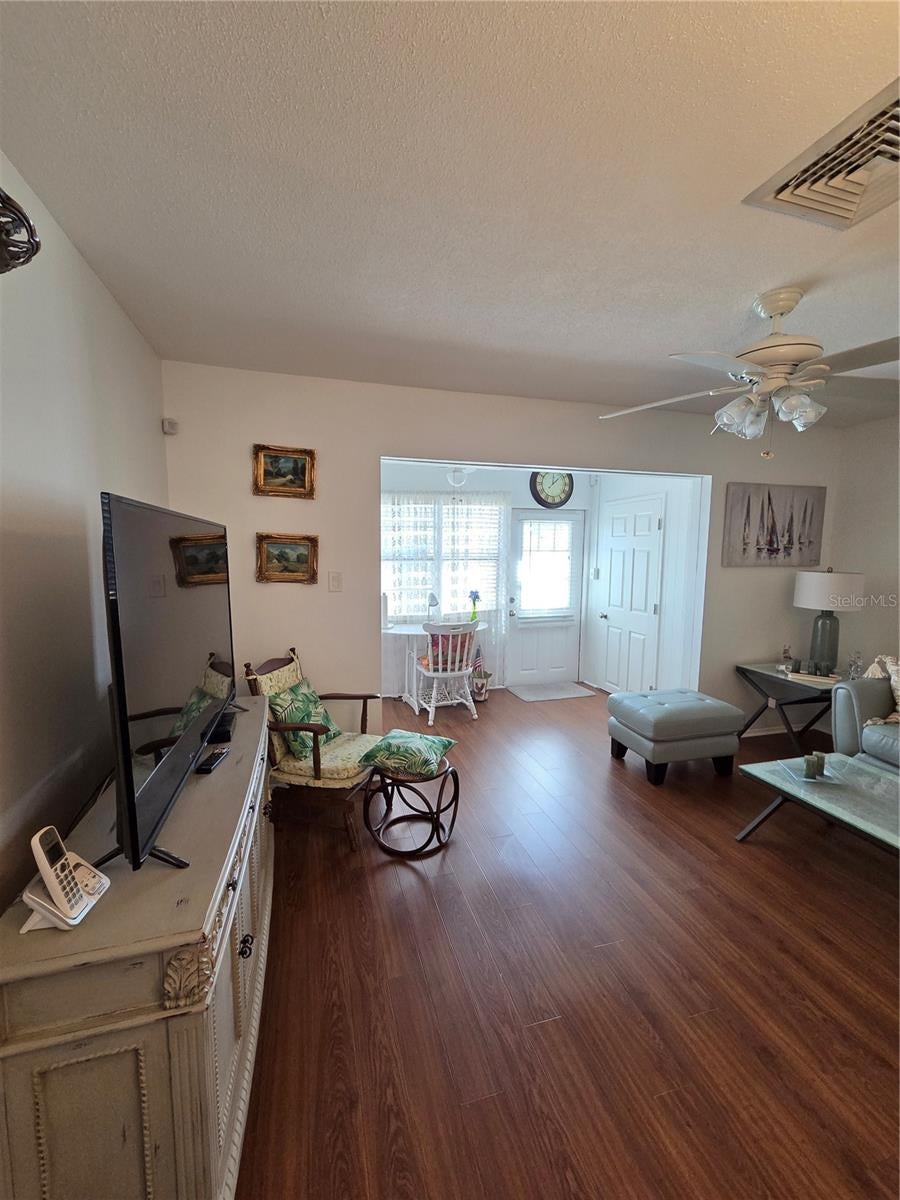 6022 LILLI WAY 6022