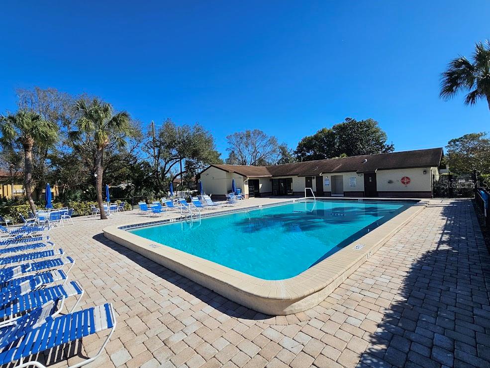 MAGNOLIA SQUARE CONDO INC - Residential