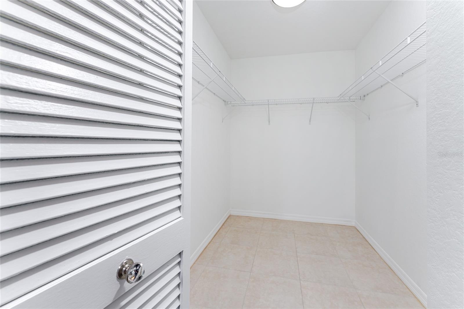 DOLPHIN CLUB PH 01 - Residential