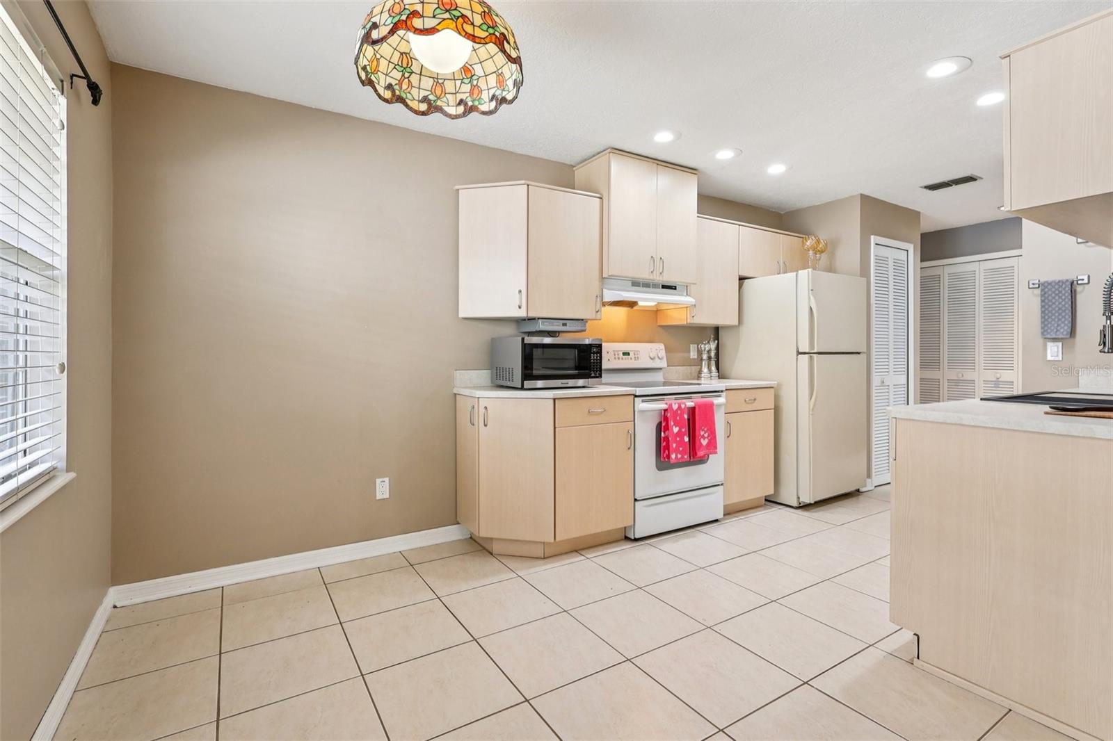 COUNTRY LANE - Residential