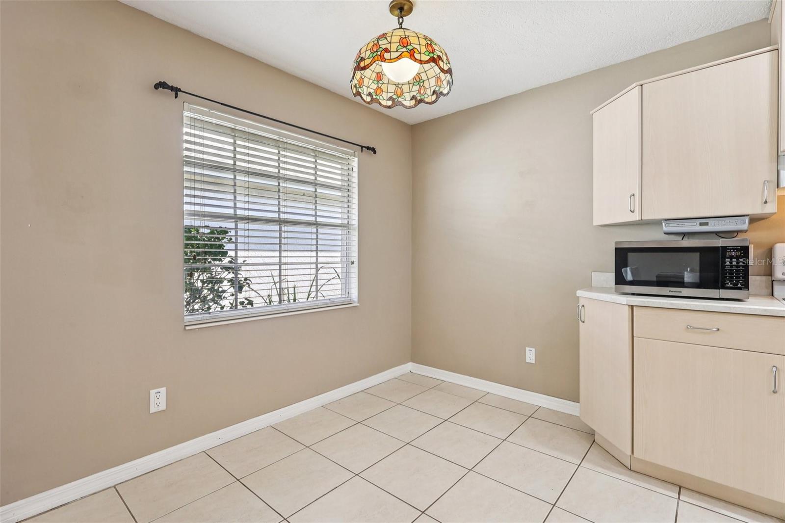 COUNTRY LANE - Residential