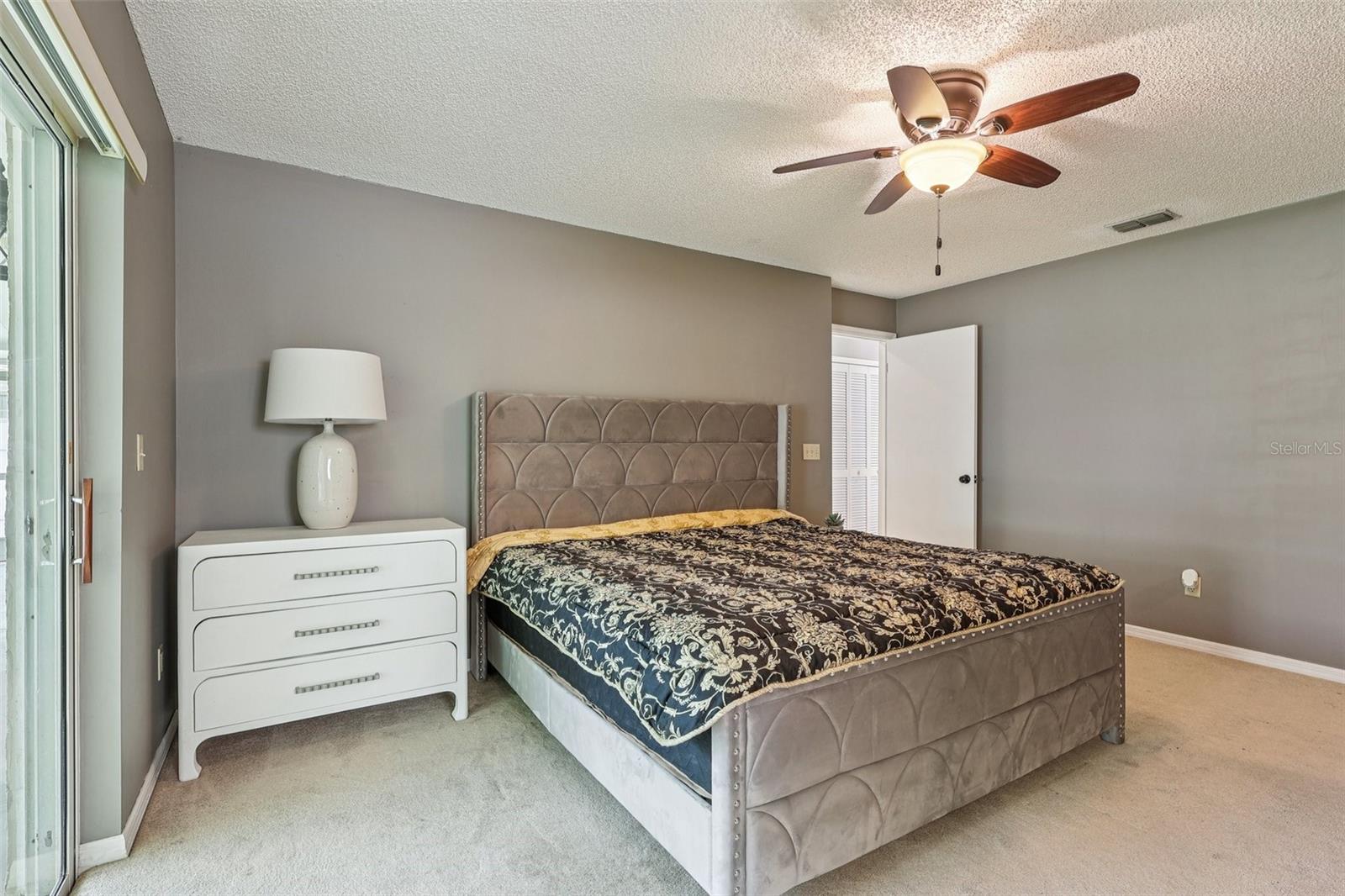 COUNTRY LANE - Residential