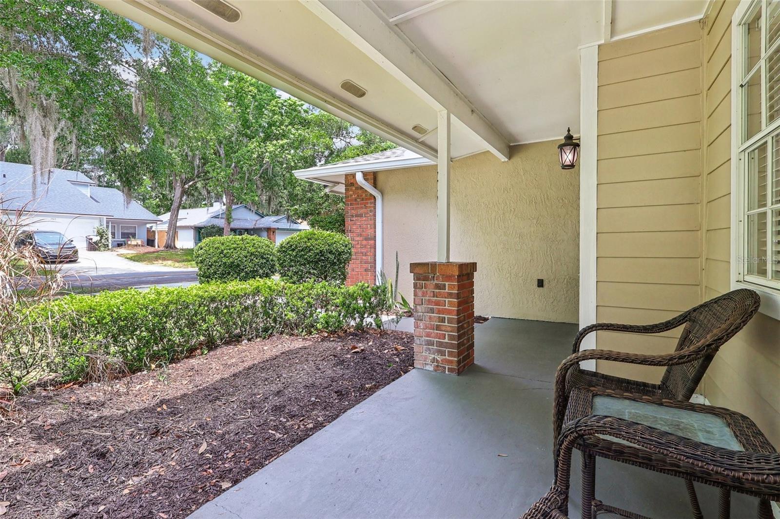 COUNTRY LANE - Residential