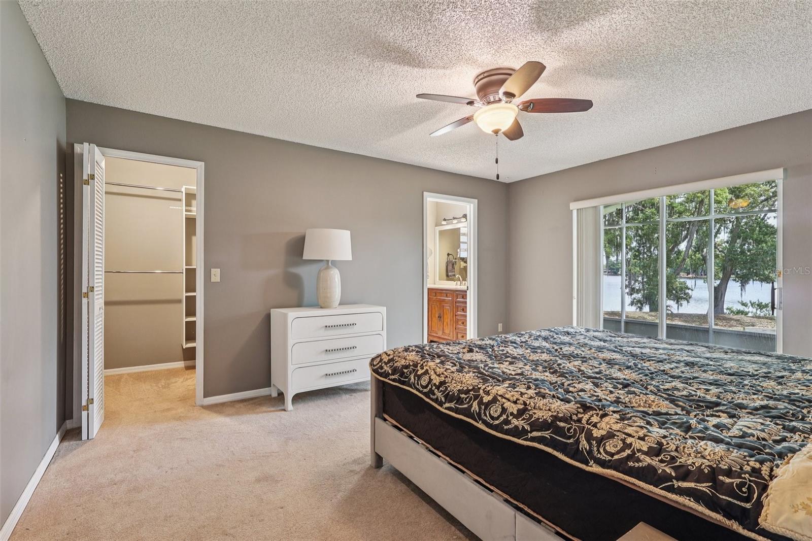 COUNTRY LANE - Residential