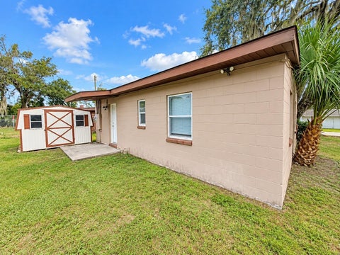 Tiny photo for 1104 Crosby Street, Leesburg, FL 34748 (MLS # S5159935)