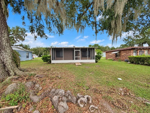 Tiny photo for 1104 Crosby Street, Leesburg, FL 34748 (MLS # S5159935)